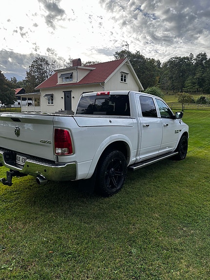 RAM 1500 4 of 8