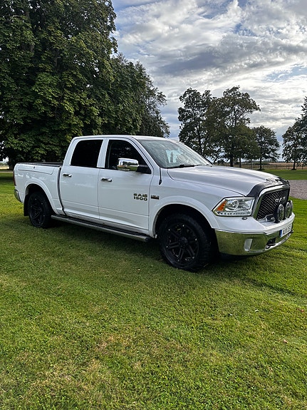 RAM 1500 3 of 8