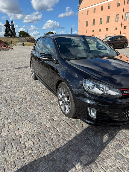 Volkswagen Golf VI 3 of 12