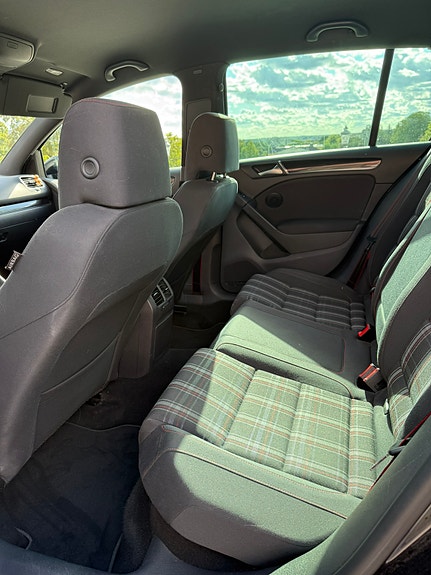 Volkswagen Golf VI 10 of 12