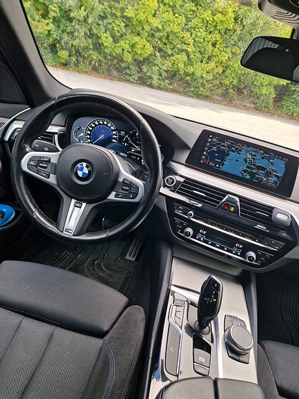 BMW 520d 3 of 7