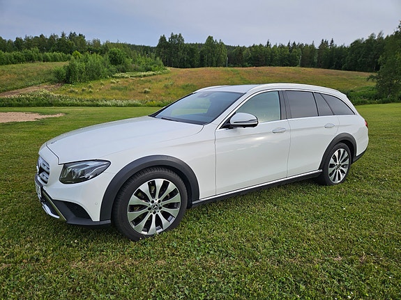 Mercedes-Benz E220 d 4 of 7