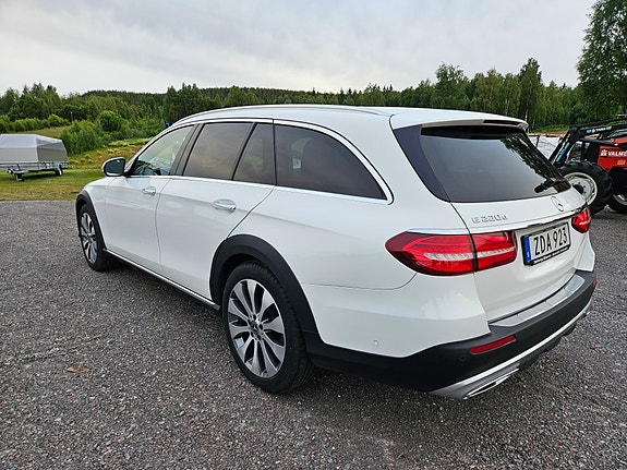 Mercedes-Benz E220 d 7 of 7