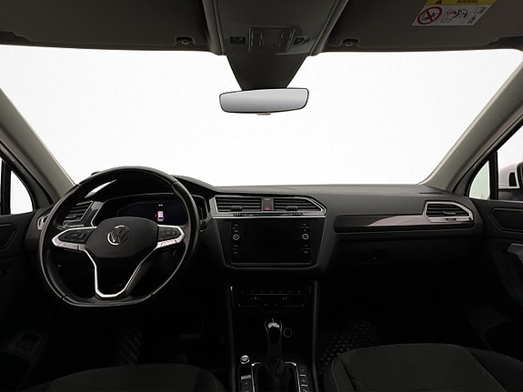 Volkswagen Tiguan 14 of 28