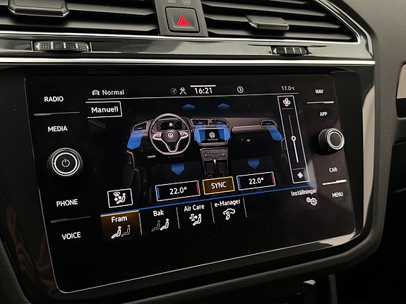 Volkswagen Tiguan 21 of 28