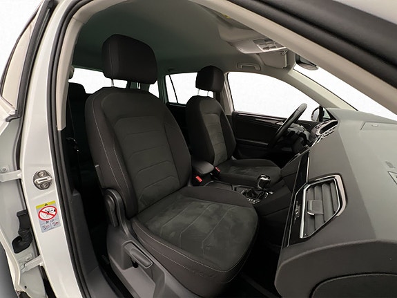 Volkswagen Tiguan 11 of 28