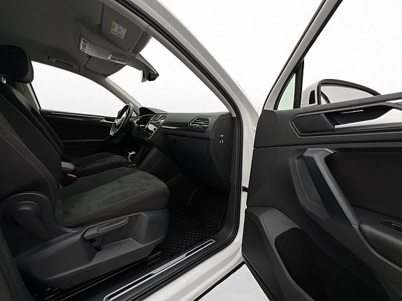 Volkswagen Tiguan 12 of 28