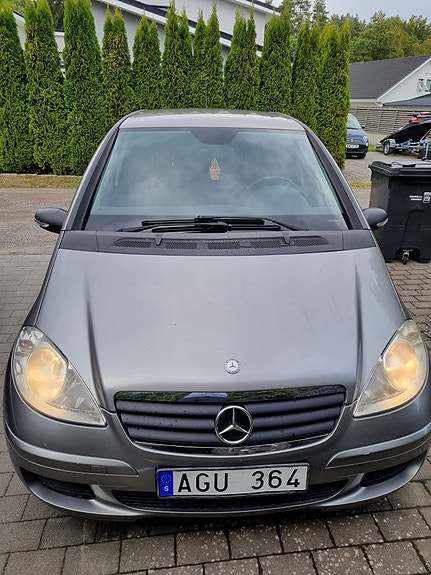 Mercedes-Benz A160 4 of 4
