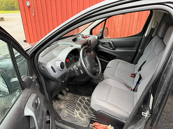 Peugeot Partner 6 of 8