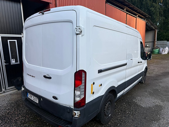 Ford Transit 3 of 6