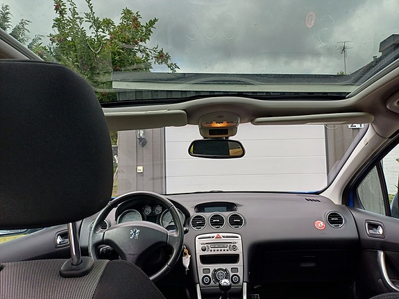 Peugeot 308 7 of 8