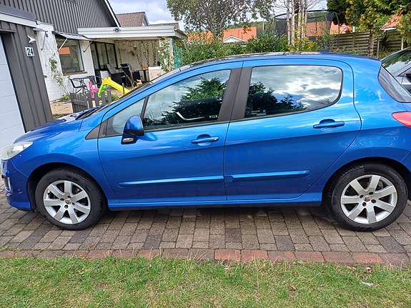 Peugeot 308 8 of 8