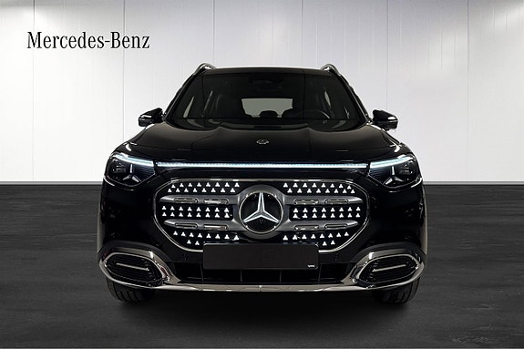 Mercedes-Benz GLB250+ 12 of 20