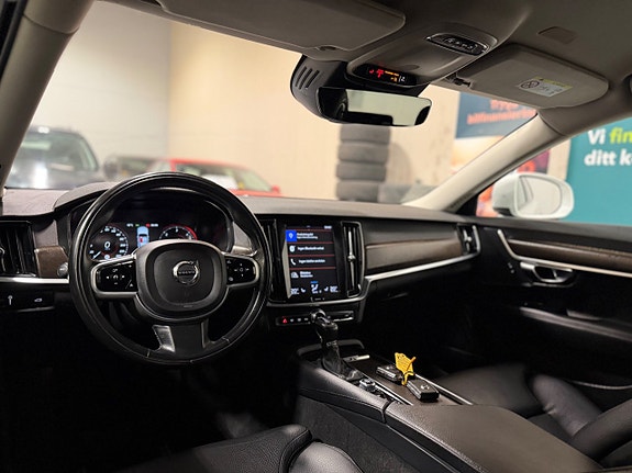 Volvo V90 Cross Country 14 of 22