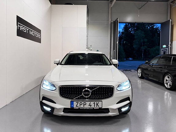 Volvo V90 Cross Country 6 of 22