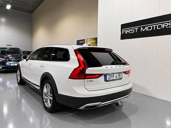 Volvo V90 Cross Country 5 of 22