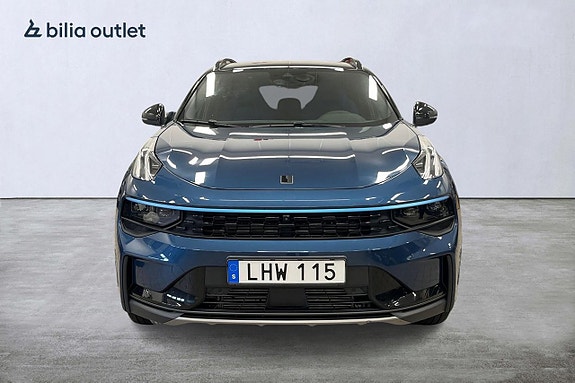 Lynk & Co 01 11 of 26