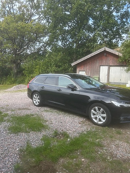 Volvo V90 2 of 7