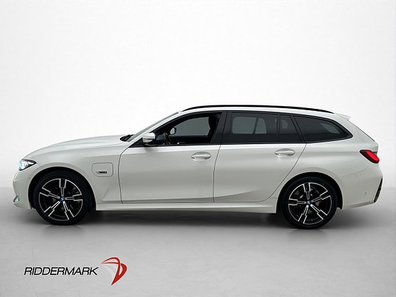 BMW 330e 4 of 30
