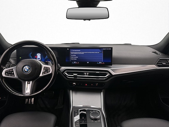 BMW 330e 14 of 30