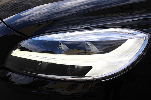 Volvo V40 Cross Country 12 of 30