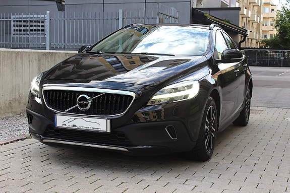 Volvo V40 Cross Country 9 of 30
