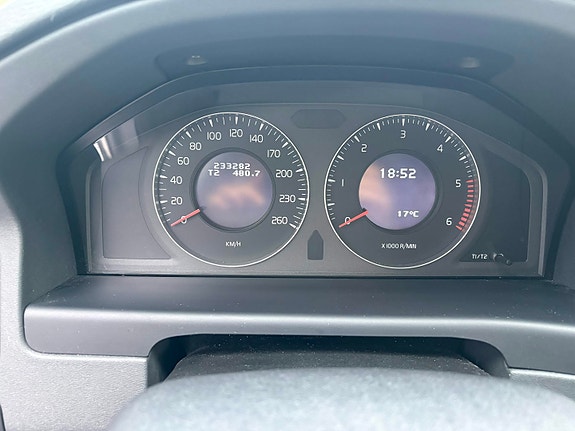 Volvo V70 8 of 8