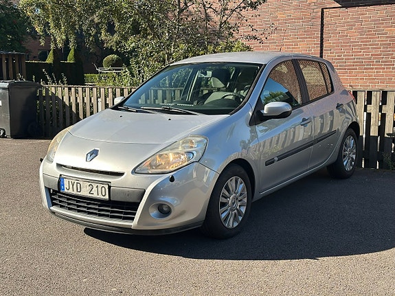 Renault Clio 3 of 15