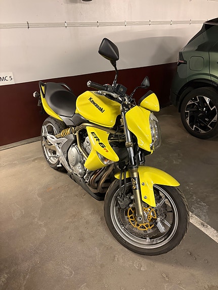 Kawasaki ER6N 4 of 5
