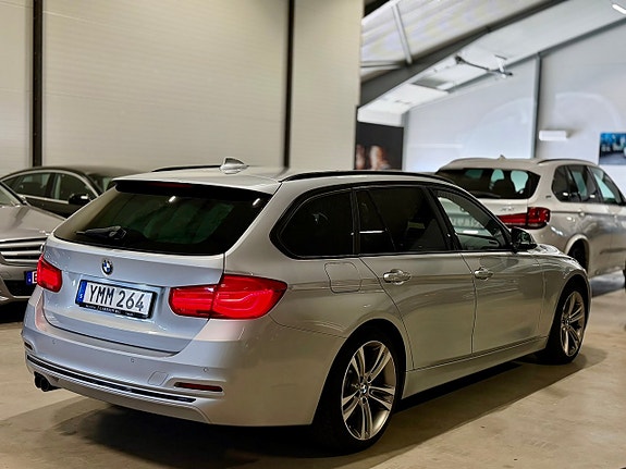 BMW 330d 3 of 27