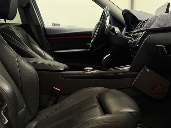 BMW 330d 16 of 27