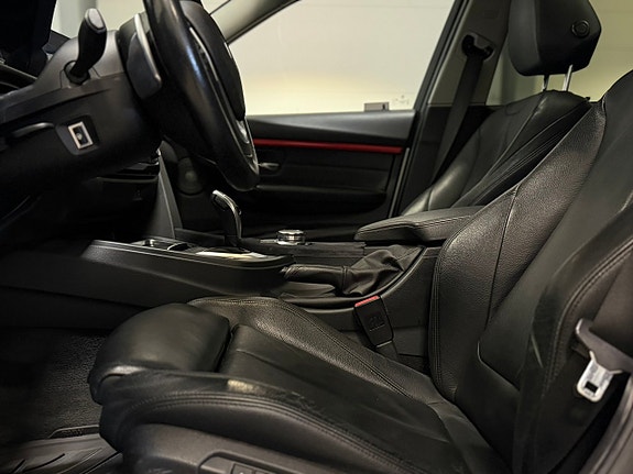 BMW 330d 12 of 27