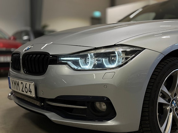 BMW 330d 5 of 27