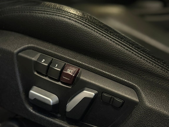BMW 330d 13 of 27
