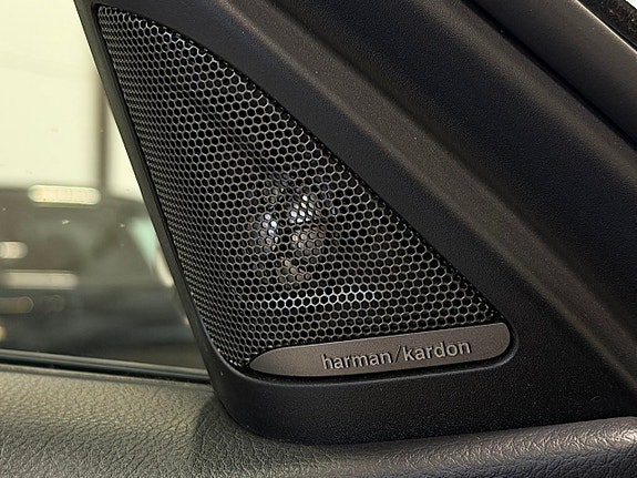 BMW 330d 15 of 27