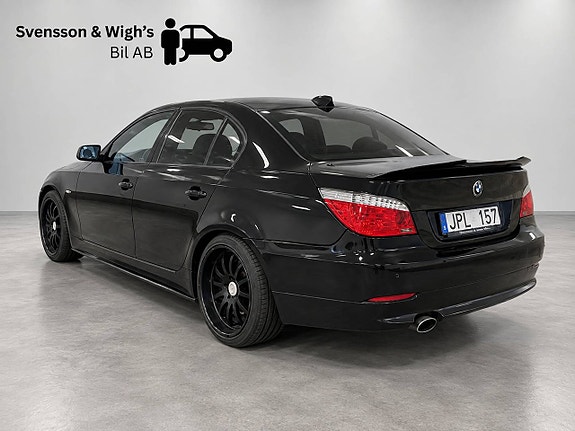 BMW 520d 2 of 15