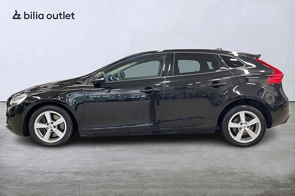 Volvo V40 3 of 25