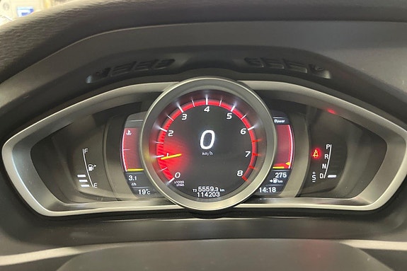 Volvo V40 16 of 25