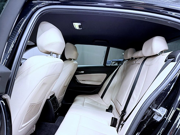 BMW 120d 11 of 17