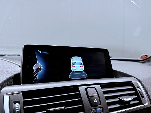 BMW 120d 14 of 17