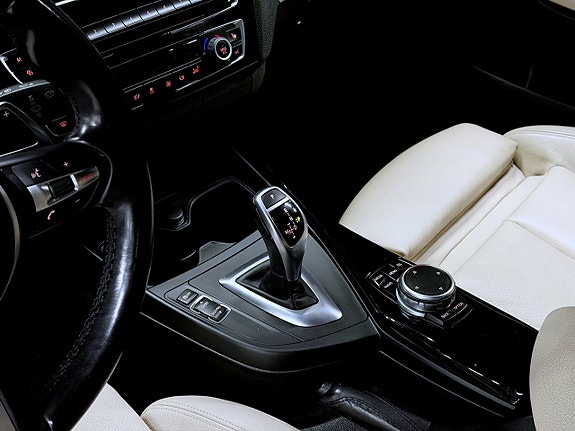 BMW 120d 7 of 17