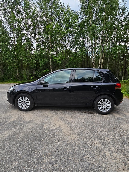 Volkswagen Golf VI 4 of 8