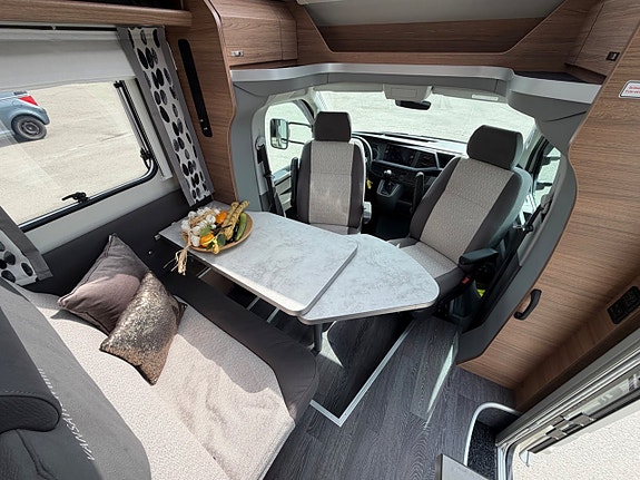 Knaus *5.89m*Automat*4-bäddar*Dieselvärme*2XSolceller*Taksäng*Lithium 3 of 28