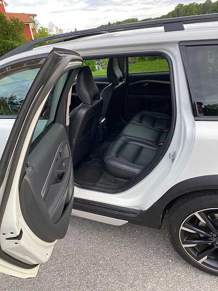 Volvo XC70 13 of 15