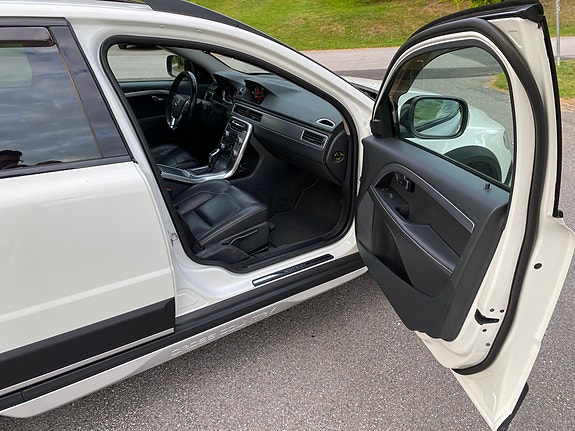 Volvo XC70 12 of 15