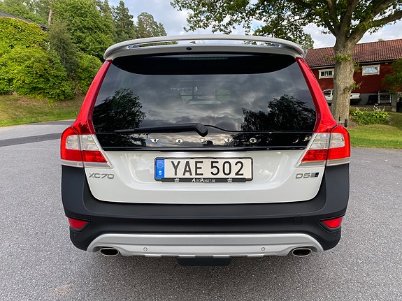 Volvo XC70 10 of 15