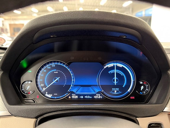 BMW 320d 19 of 25