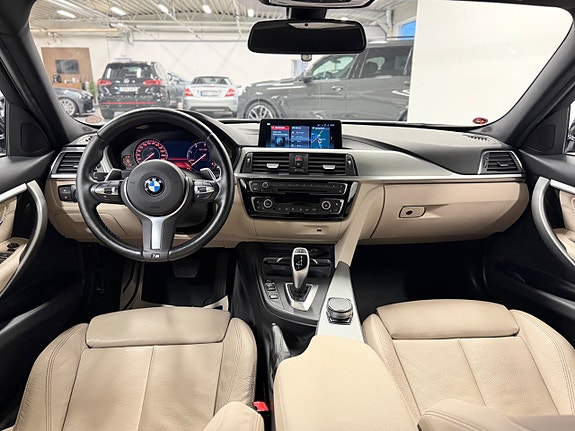 BMW 320d 14 of 25