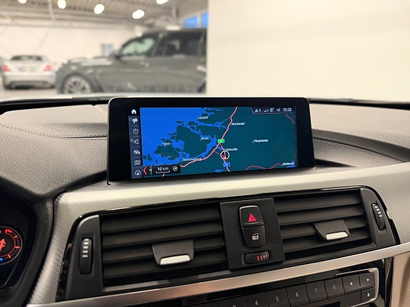 BMW 320d 16 of 25