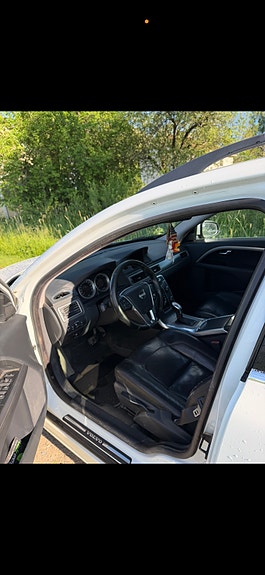 Volvo V70 5 of 5